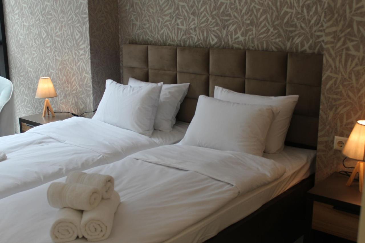 Horizons Hotel Rooms Батуми Экстерьер фото