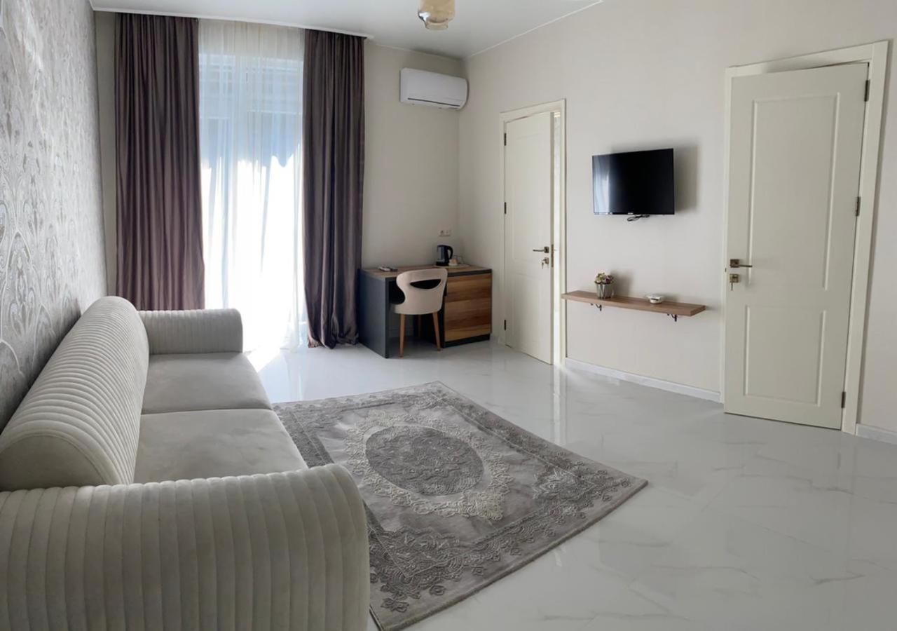 Horizons Hotel Rooms Батуми Экстерьер фото