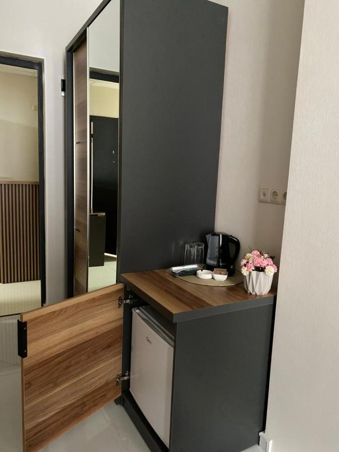 Horizons Hotel Rooms Батуми Экстерьер фото