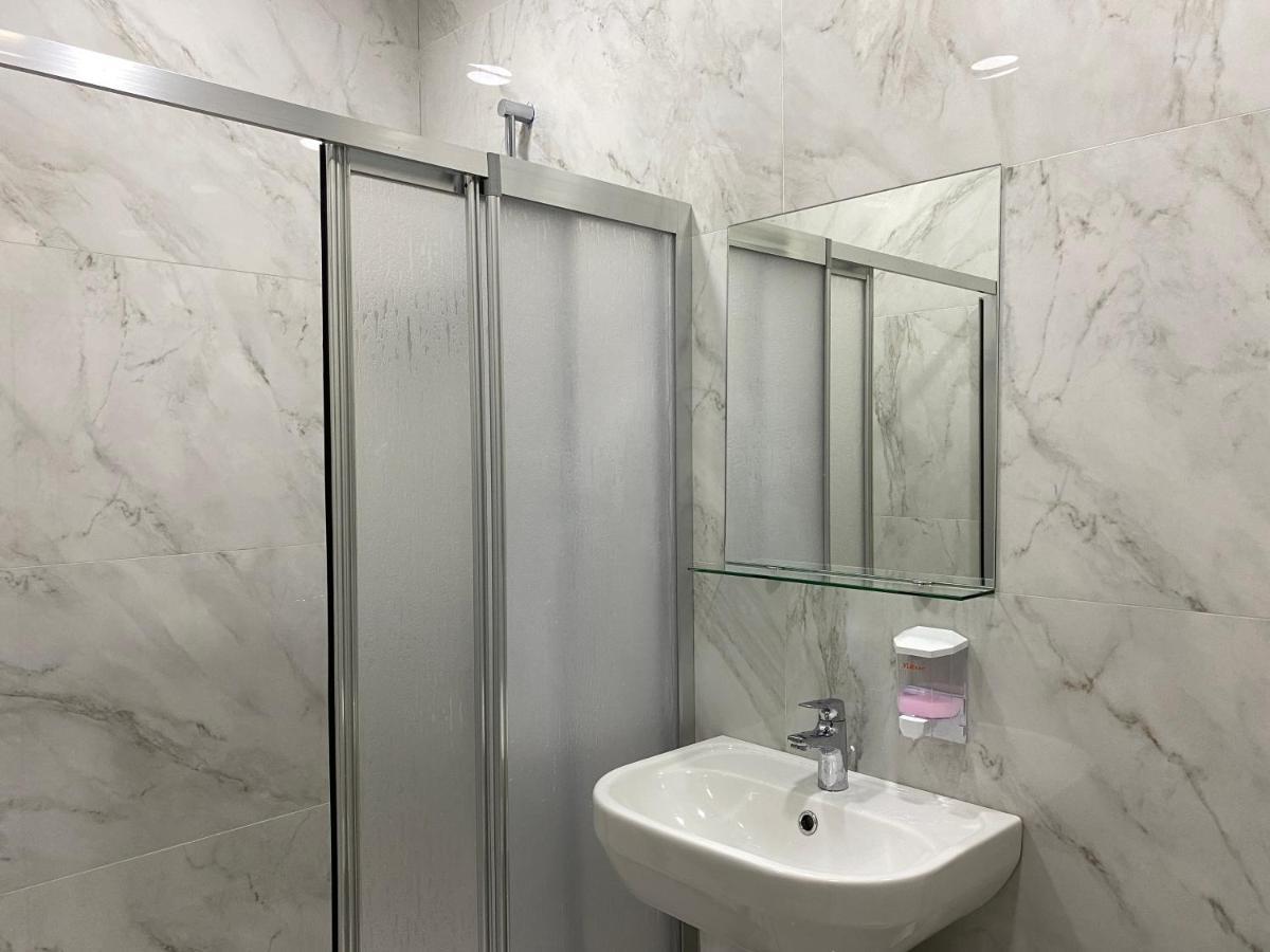 Horizons Hotel Rooms Батуми Экстерьер фото