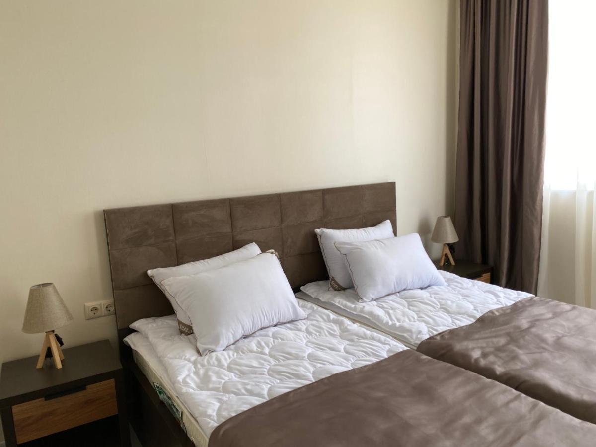 Horizons Hotel Rooms Батуми Экстерьер фото
