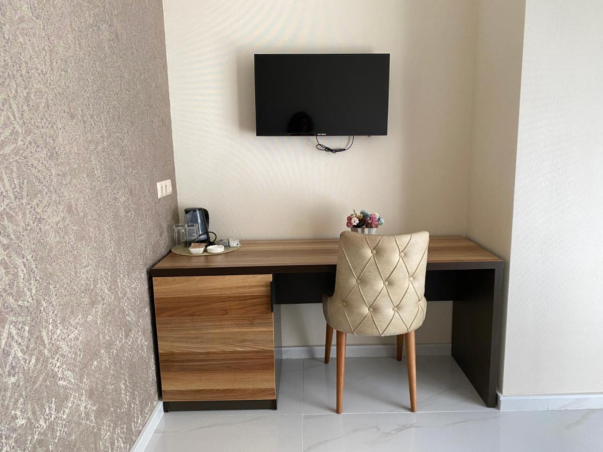 Horizons Hotel Rooms Батуми Экстерьер фото