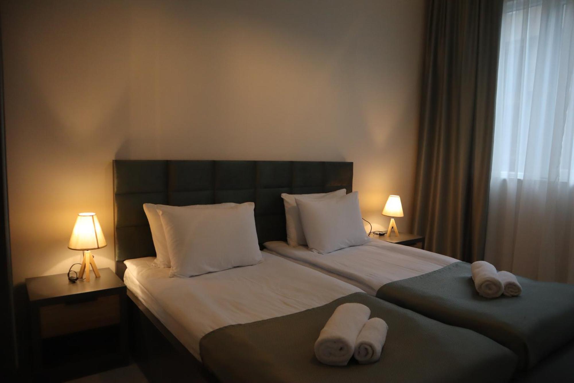 Horizons Hotel Rooms Батуми Экстерьер фото
