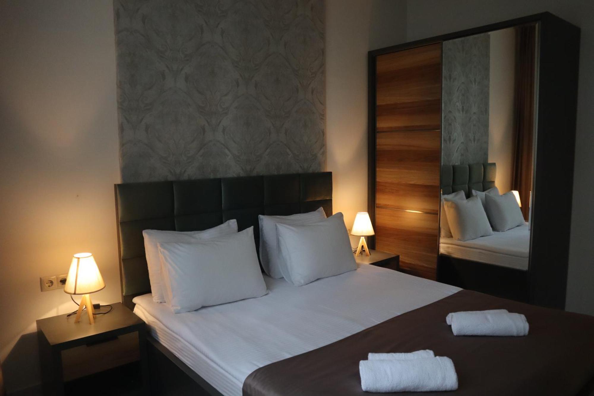 Horizons Hotel Rooms Батуми Экстерьер фото