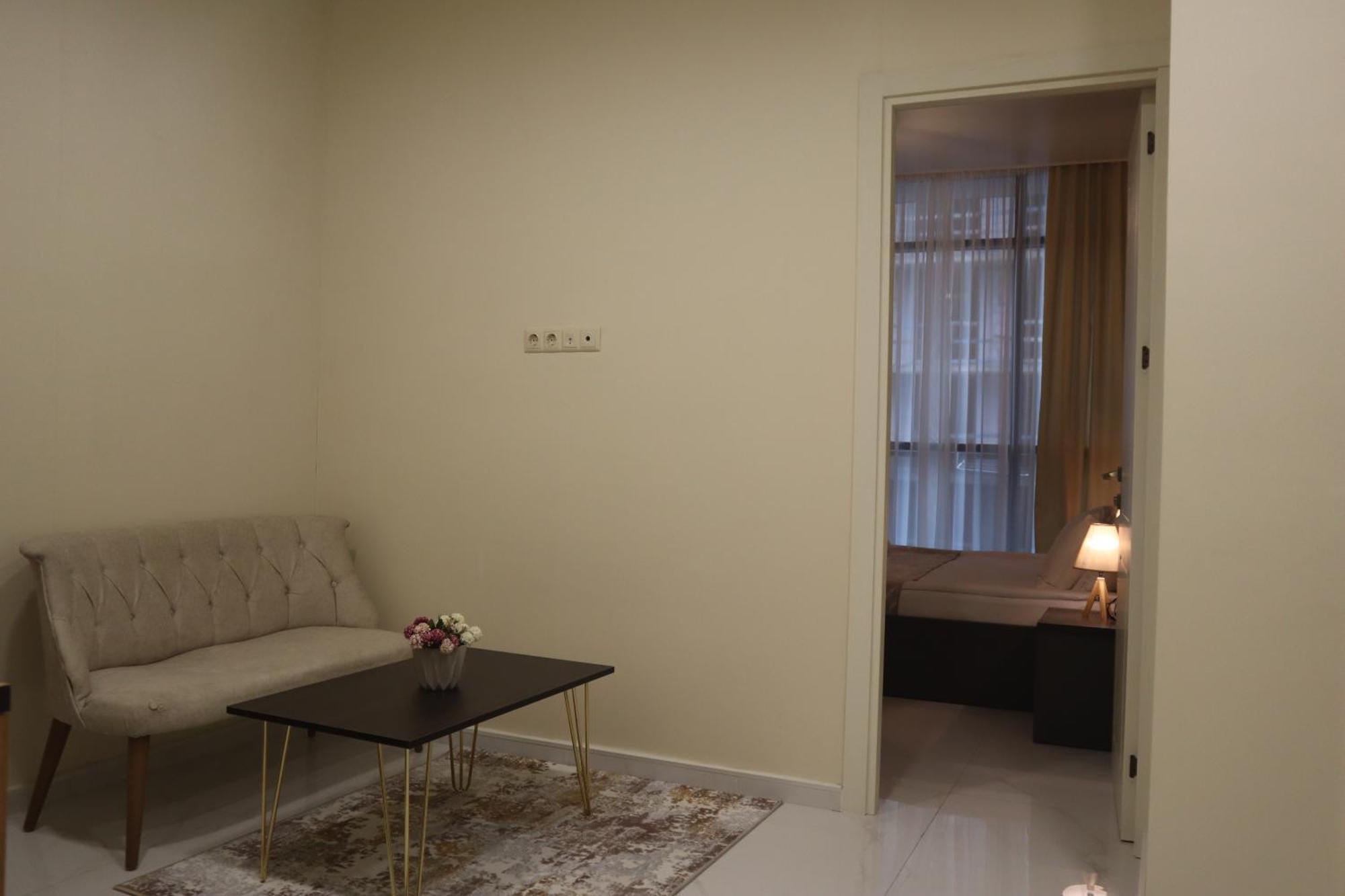 Horizons Hotel Rooms Батуми Экстерьер фото