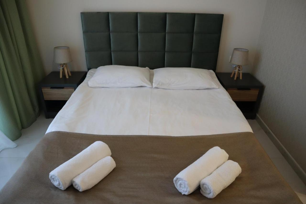 Horizons Hotel Rooms Батуми Экстерьер фото
